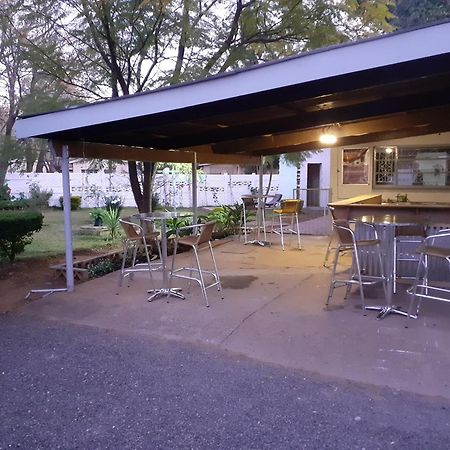 Driftwood Boutique Bed And Breakfast Lobatse 외부 사진