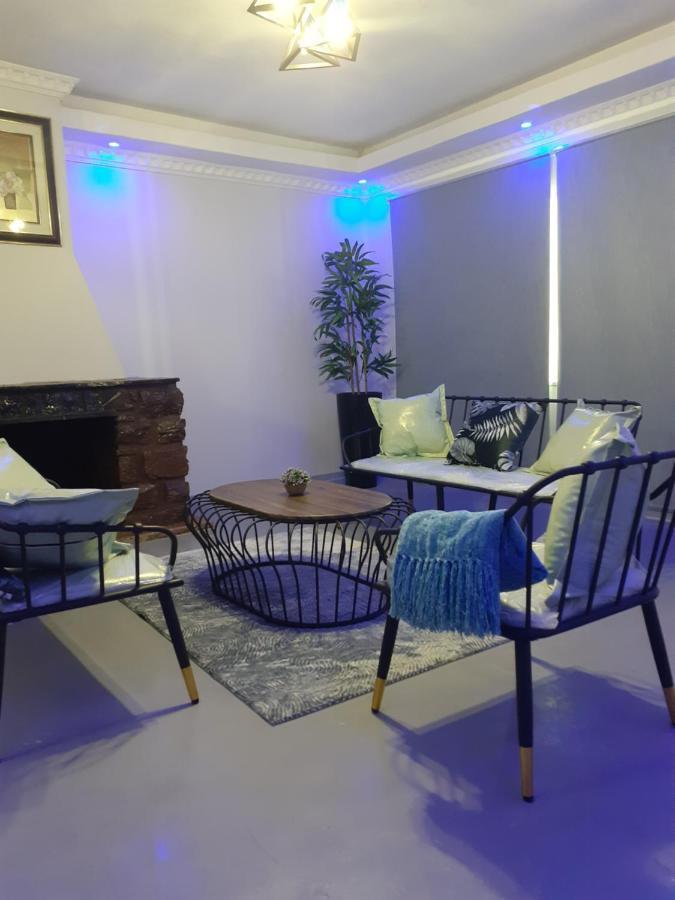 Driftwood Boutique Bed And Breakfast Lobatse 외부 사진