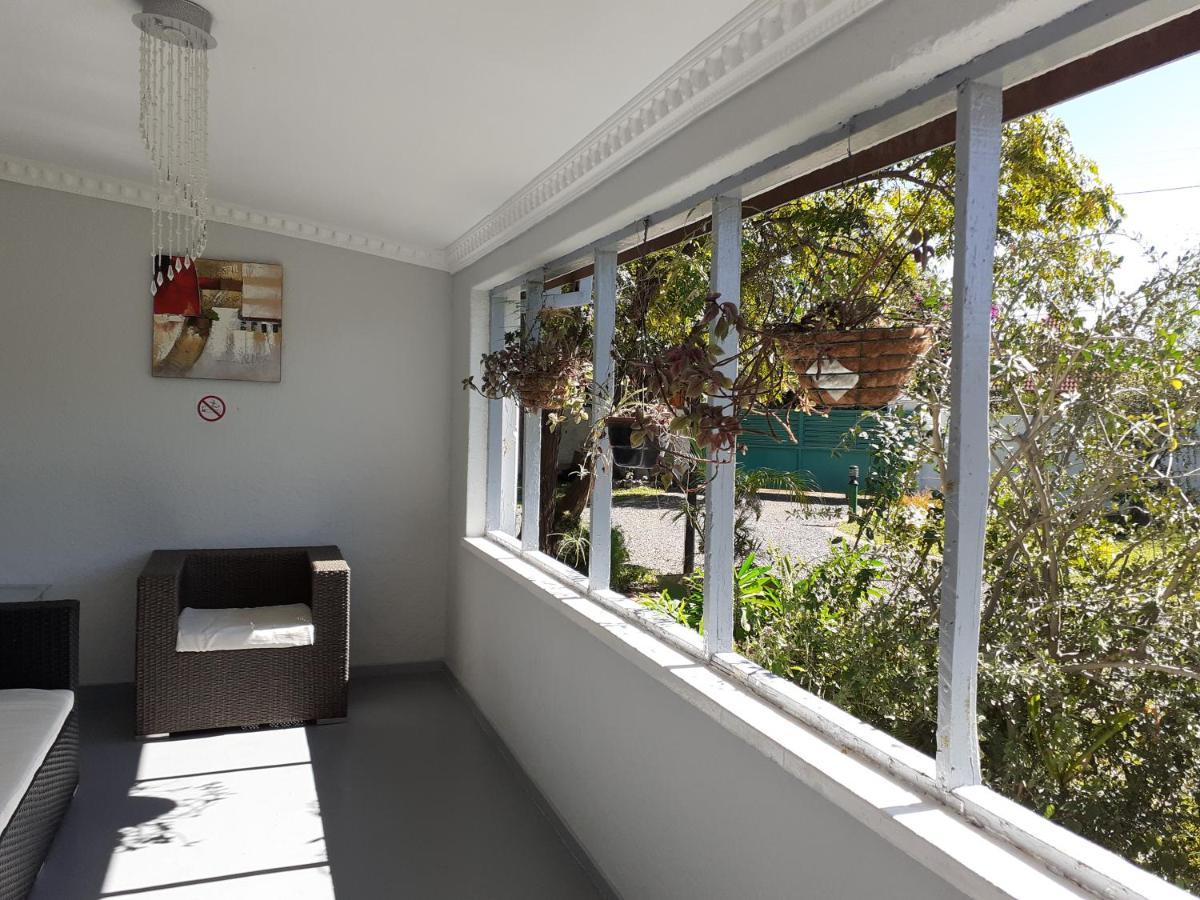 Driftwood Boutique Bed And Breakfast Lobatse 외부 사진