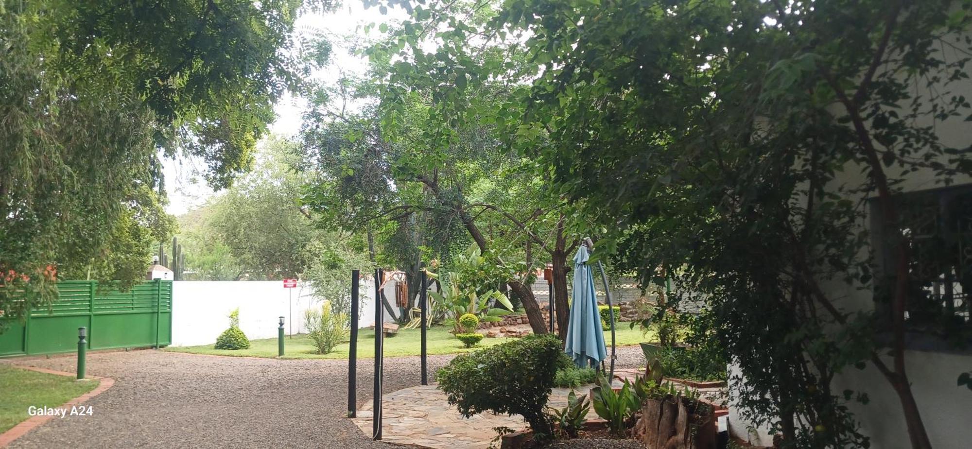 Driftwood Boutique Bed And Breakfast Lobatse 외부 사진